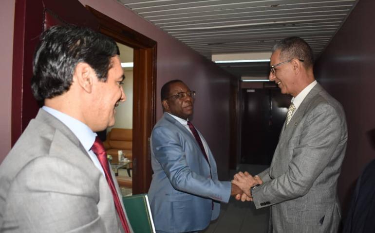 Les projets inachevés de l’Ambassadeur d’Algérie au Cameroun revisités au Mincommerce
